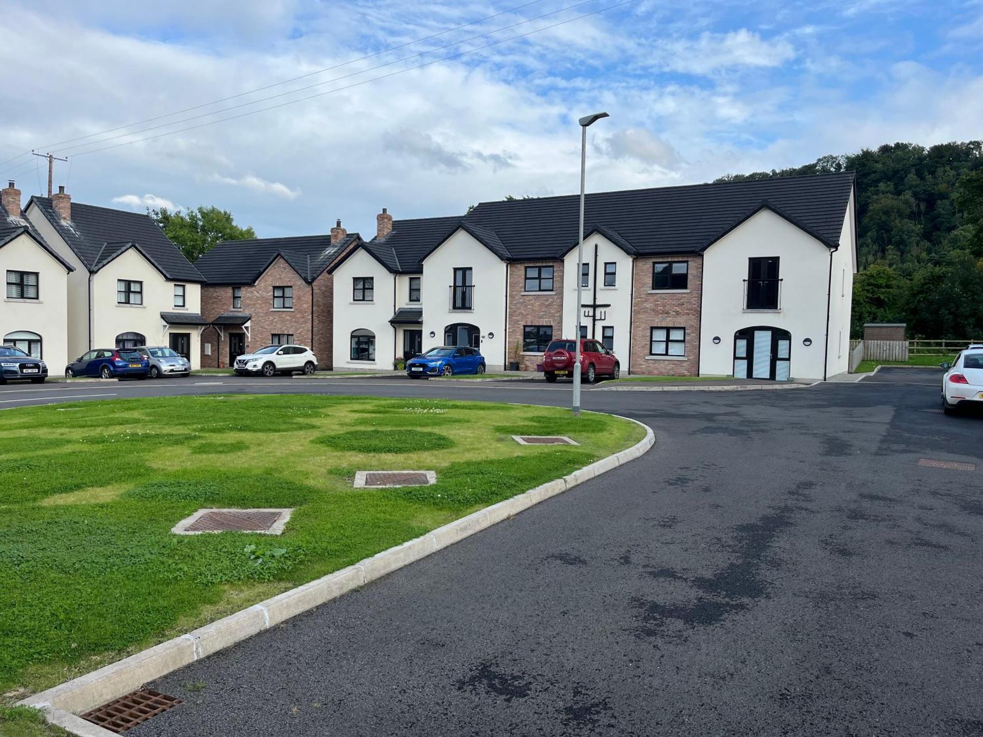 Glynn Village Larne Bagian luar foto